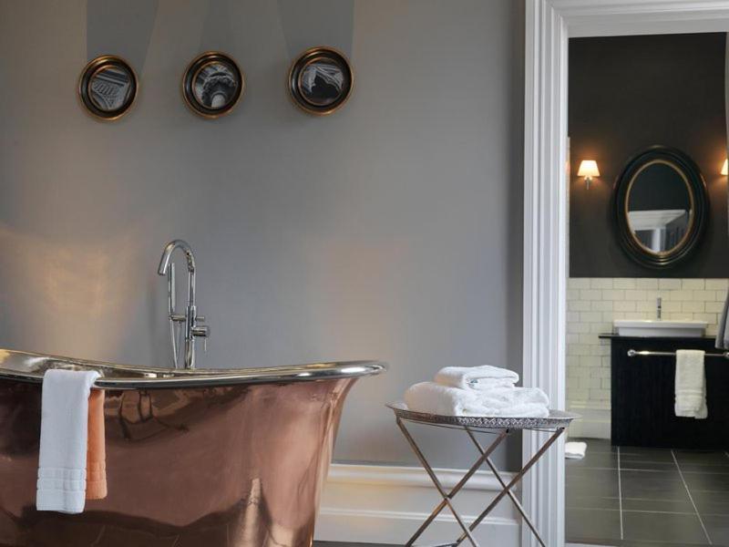Poets House Hotell Ely Eksteriør bilde