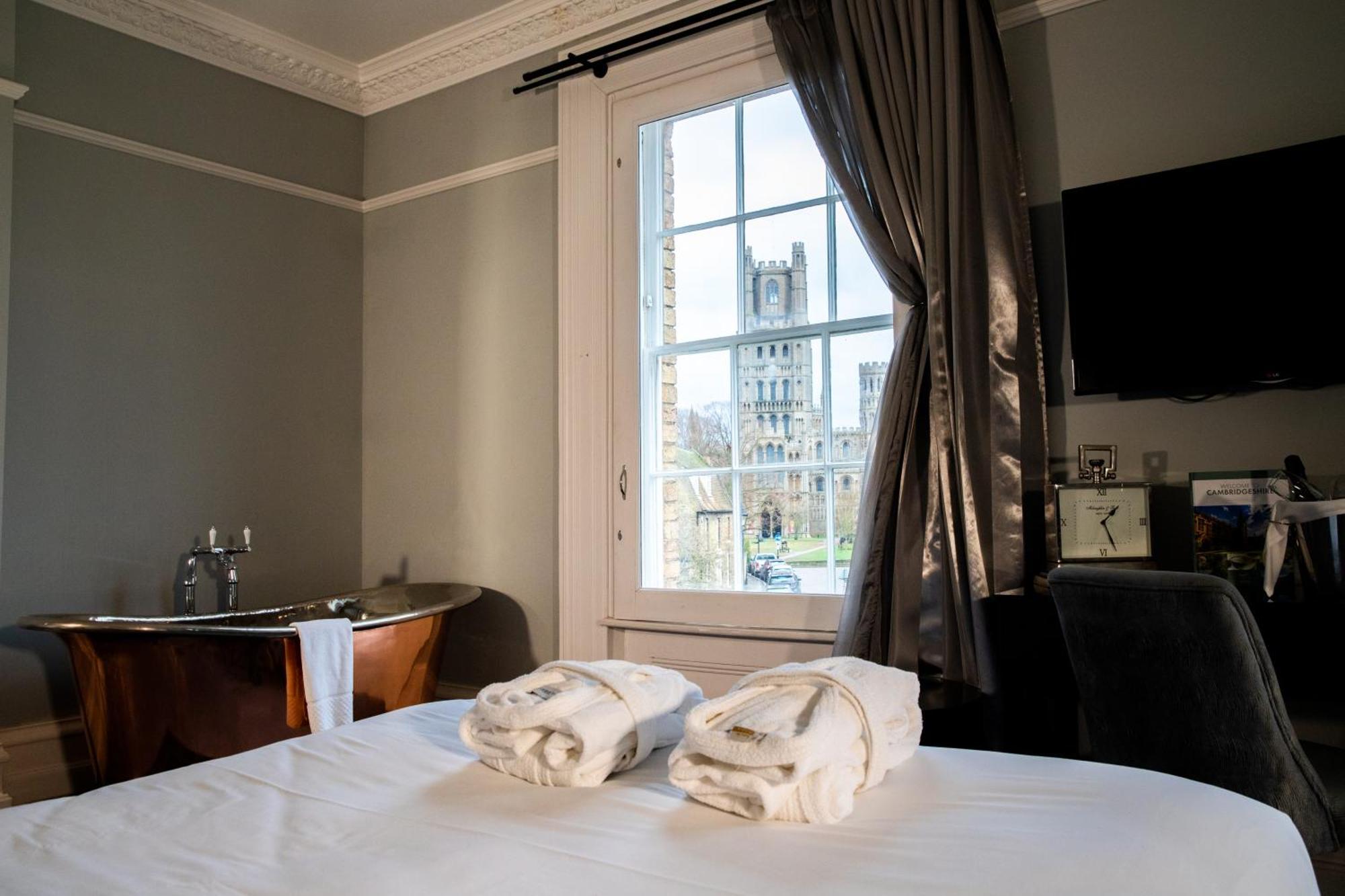 Poets House Hotell Ely Eksteriør bilde