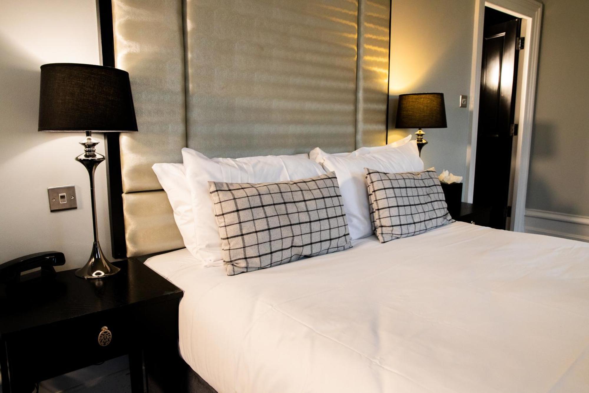 Poets House Hotell Ely Eksteriør bilde