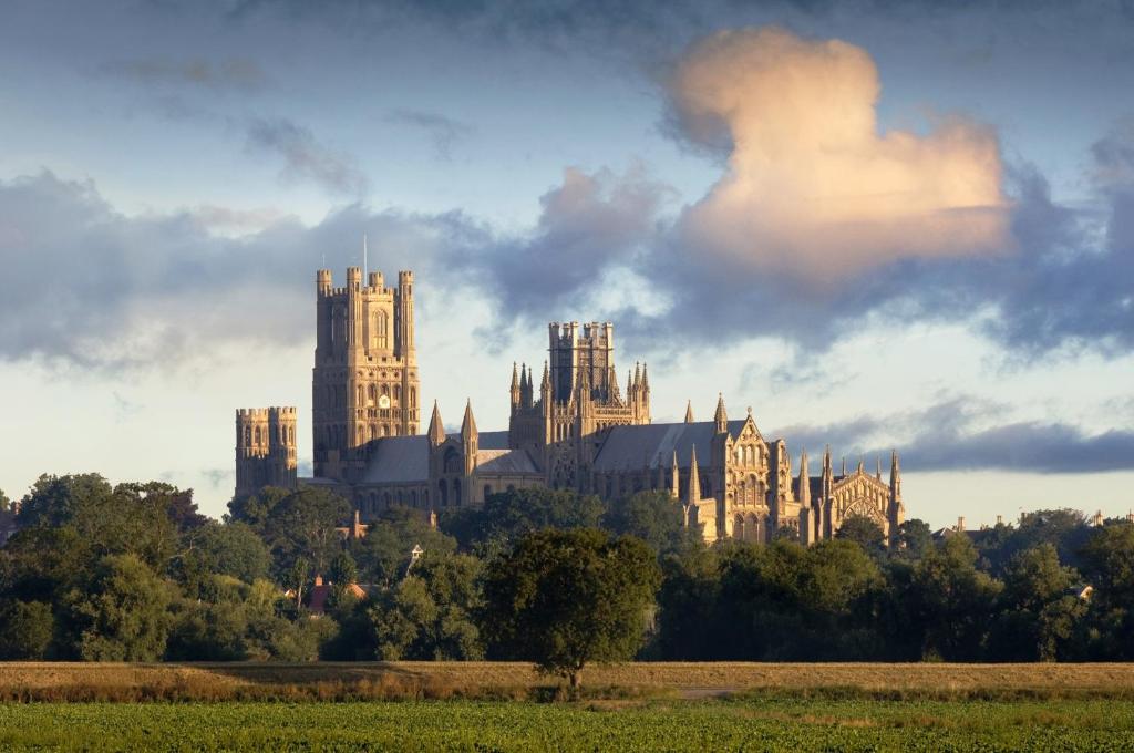 Poets House Hotell Ely Eksteriør bilde